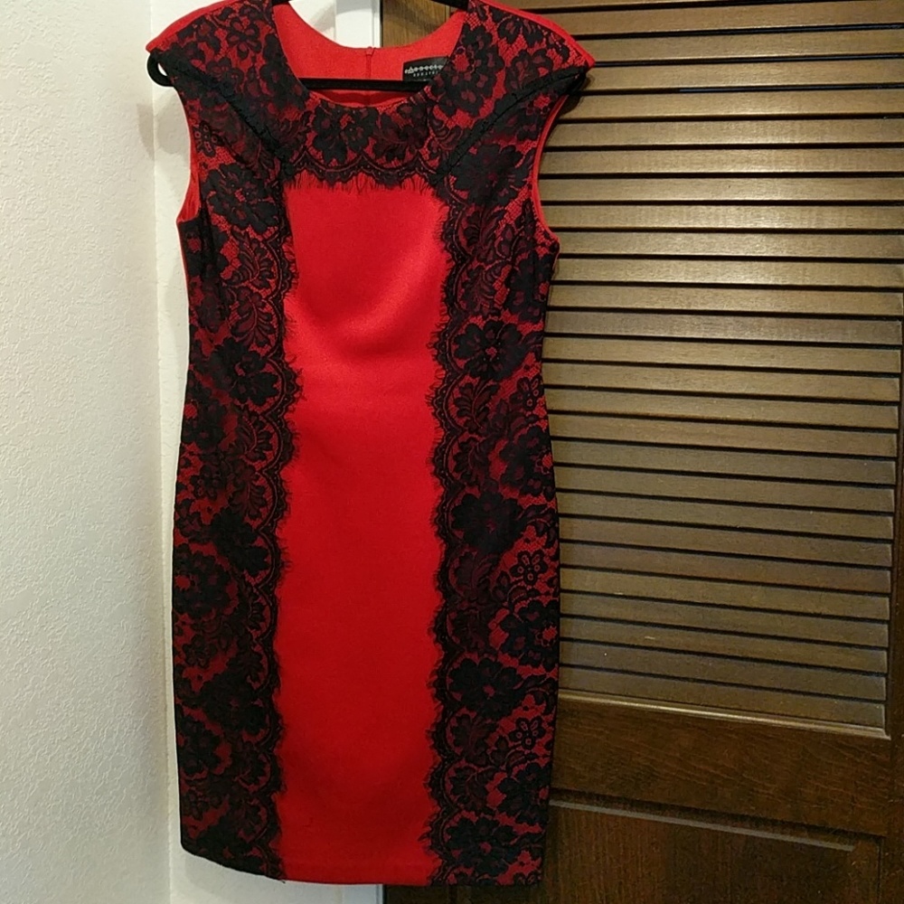 Gorgeous red and black Connected Apparel dress